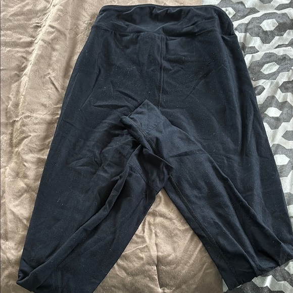 Under Armour Jet Black Athletic Leggings - Picture 3 of 3